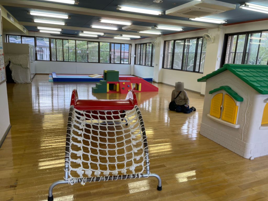 山口県児童センターの遊戯室